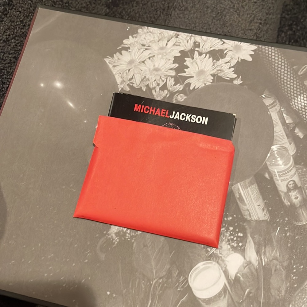 Michael Jackson A Tribute to the King of Pop 1958-2009 Platinum Edition In Box - Picture 4 of 8